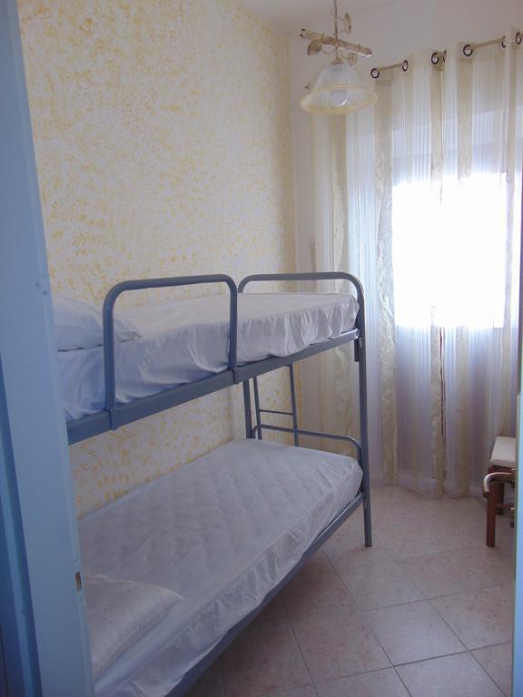 Appartamenti Budoni Buitenkant foto